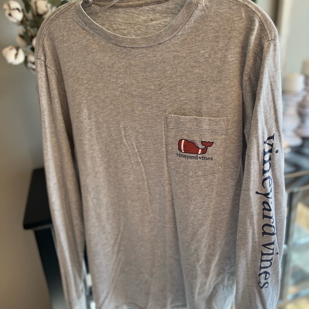 Vineyard Vines long  sleeve
